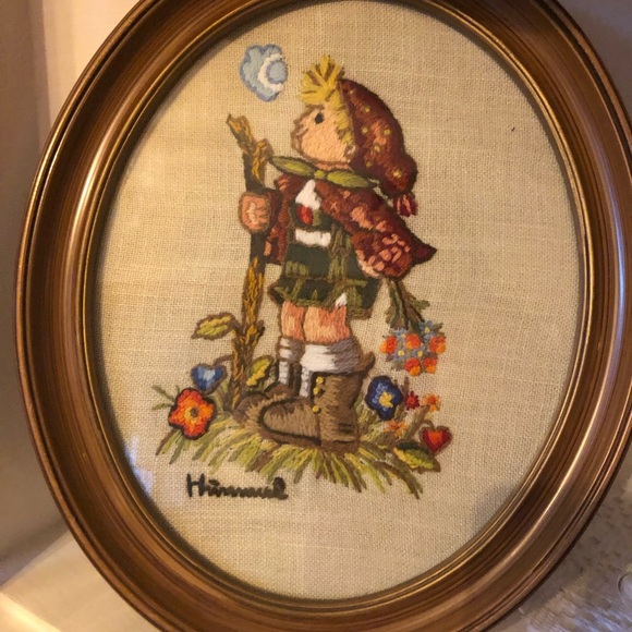Vintage crewel Hummel boy - Picture 2 of 6